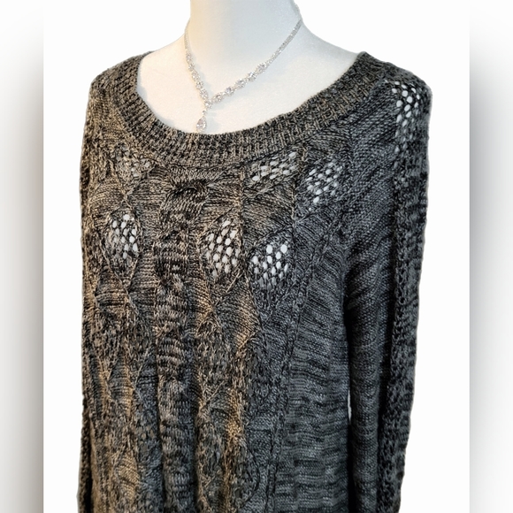 Maurices heathered gray soft knit sweater with crotched lace hem, like new cond. - Picture 10 of 11
